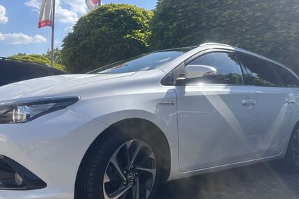 Toyota Auris 232.000 km 7.990 &euro; Hösbach 63768