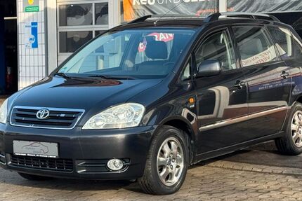 Toyota Avensis Verso 140.000 km 5.990 &euro; Diepholz 49356