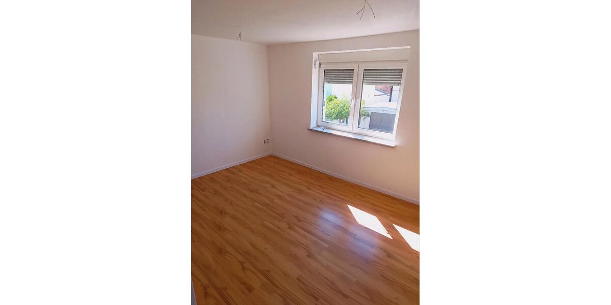 Etagenwohnung Bad Schmiedeberg - 2 Zimmer, 42 m&sup2;, 330&euro; | Angebot:26564621