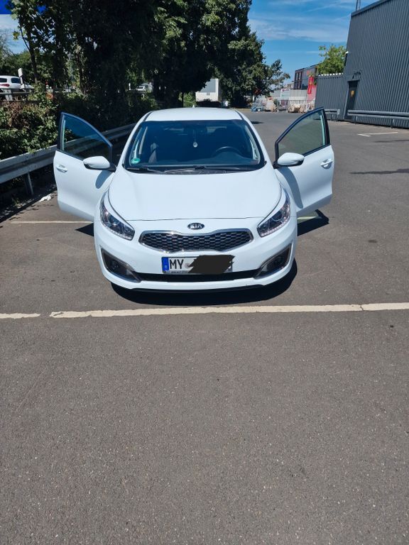 Kia ceed / Ceed 135.000 km 9.700 € Andernach 56626