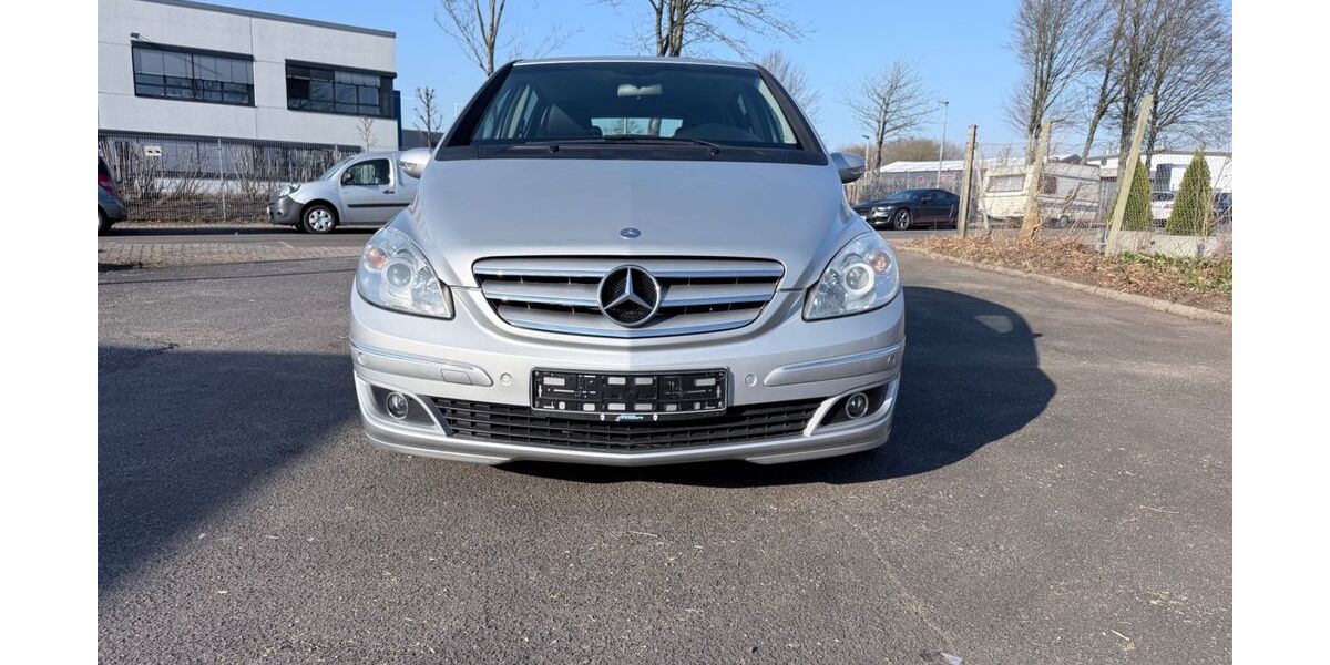 Mercedes-Benz B 180 170.511 km 3.850 &euro; Rendsburg 24768