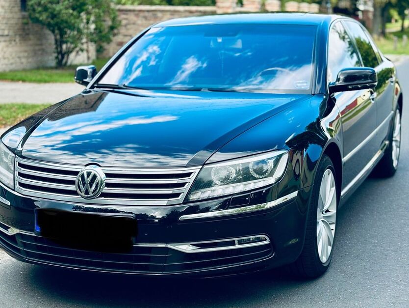 VW Phaeton 299.990 km 10.900 € Potsdam 14480