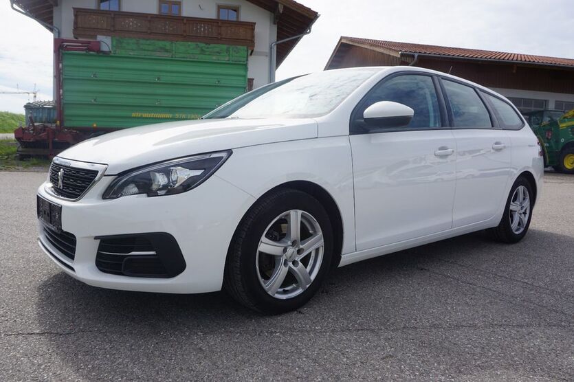 Peugeot 308 153.900 km 8.300 € Griesstätt 83556