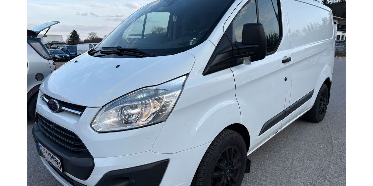 Ford Transit Custom 153.000 km 4.900 &euro; Puchheim 82178