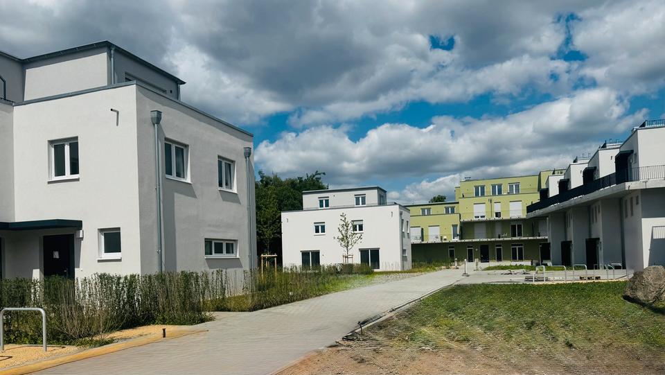 Neubau-3-Zimmer-Wohnung mit Terrasse – Exklusiv, 5 Jahre Mietdauer zimmer