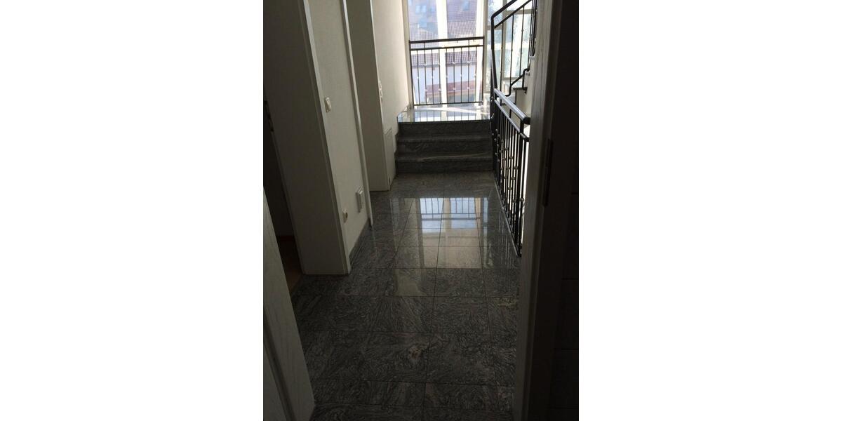 Doppelhaushälfte Freising Am Vogelherd - 5 Zimmer, 200 m&sup2;, 2.500&euro; | Angebot:25977750