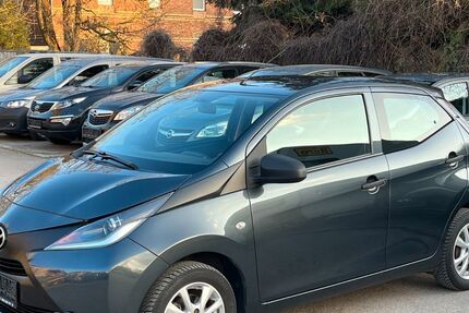 Toyota Aygo (X) 95.967 km 6.499 &euro; Berlin 13127