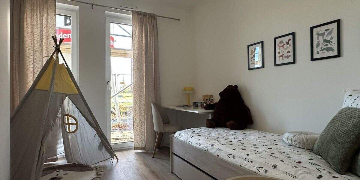 Etagenwohnung Ottendorf-Okrilla Medingen - 4 Zimmer, 97 m&sup2;, 1.570&euro; | Angebot:24530560