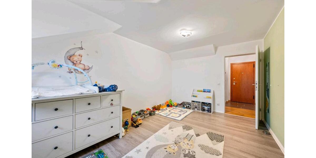 Dachgeschoßwohnung Cleebronn - 4 Zimmer, 85 m&sup2;, 1.500&euro; | Angebot:26652356