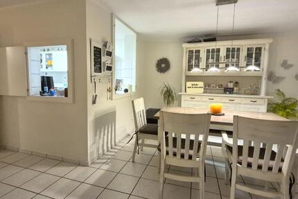 Raumwunder auf zwei Ebenen: Das 'Haus im Haus'-Gefühl mit Gartenparadies 4 zimmer