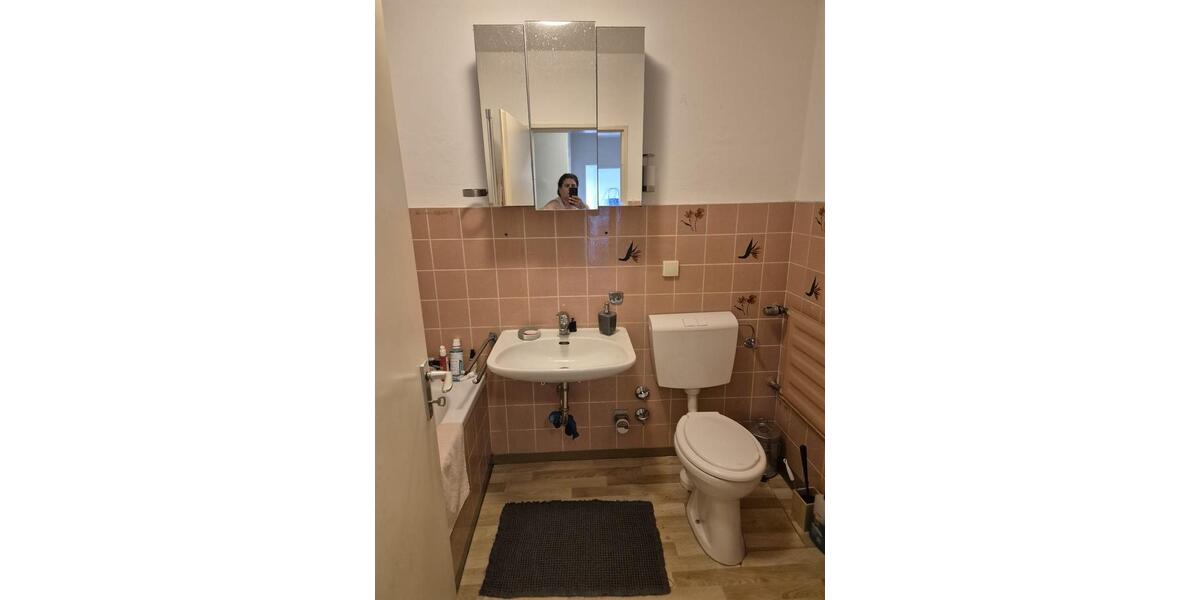 Hochparterre Cham - 4 Zimmer, 100 m&sup2;, 280.000&euro; | Angebot:27095824