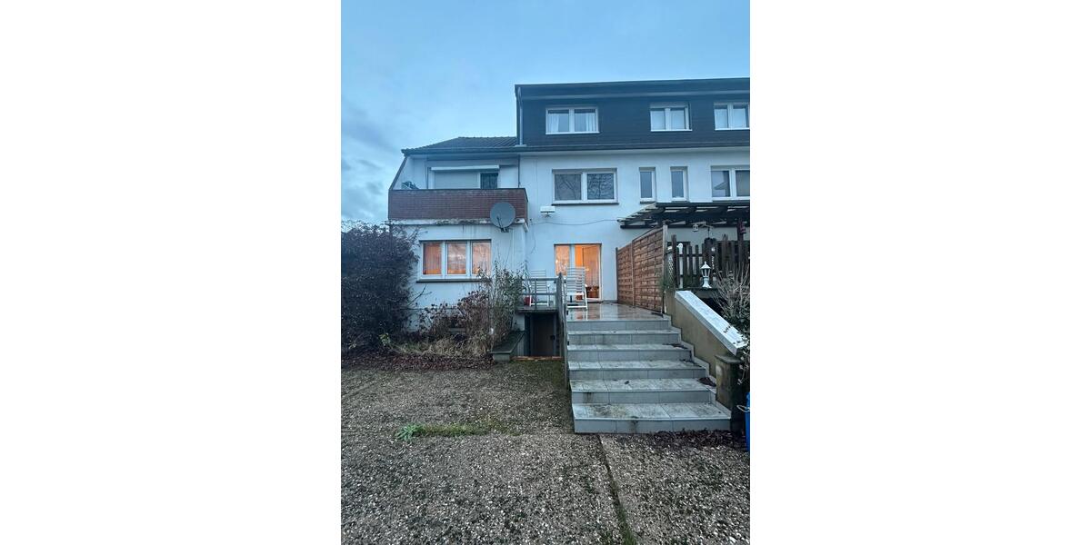 Etagenwohnung Voerde (Niederrhein) - 2 Zimmer, 71 m&sup2;, 680&euro; | Angebot:24795138