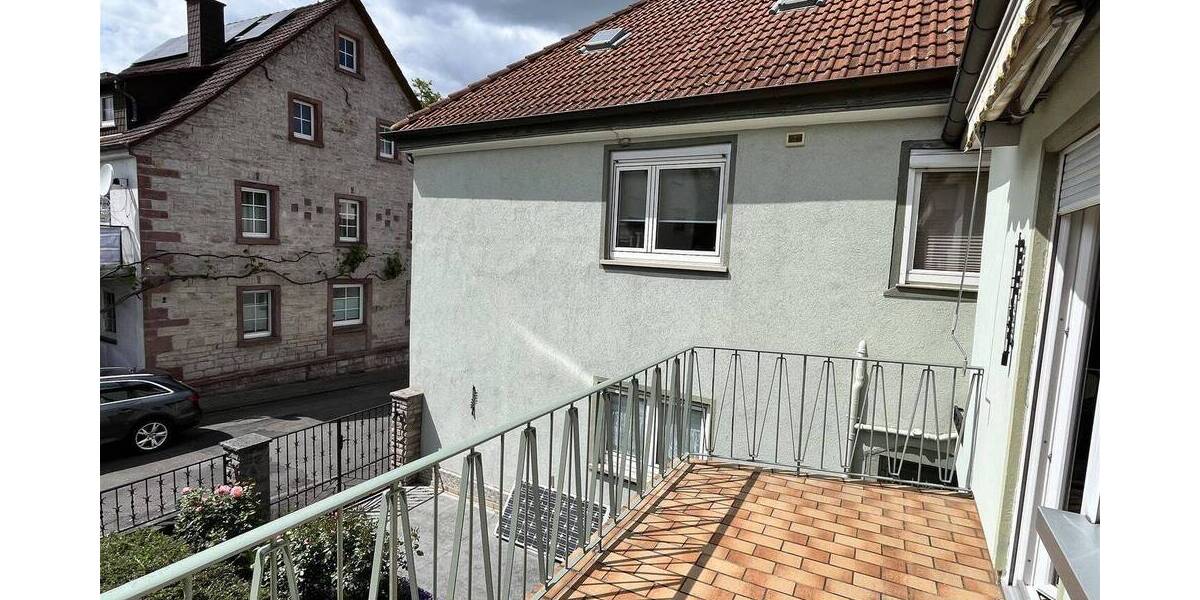 Etagenwohnung Lauda-Königshofen Gerlachsheim - 5 Zimmer, 120 m&sup2;, 210.000&euro; | Angebot:25747310
