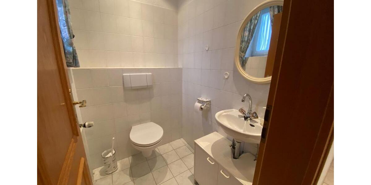 Einfamilienhaus Korbach - 4 Zimmer, 156 m&sup2;, 1.550&euro; | Angebot:25901038