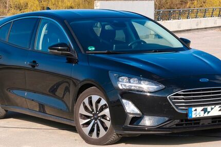 Ford Focus 100.670 km 10.900 &euro; Poing 85586