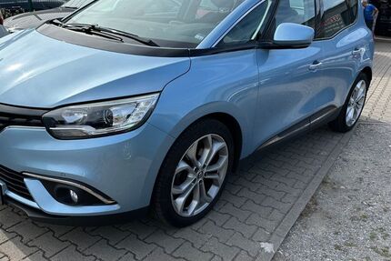 Renault Scenic 234.454 km 5.999 € Lüdinghausen 59348
