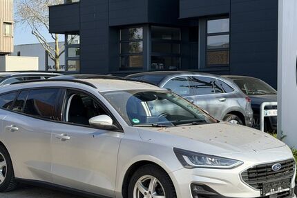 Ford Focus 49.700 km 15.950 &euro; Krefeld 47805