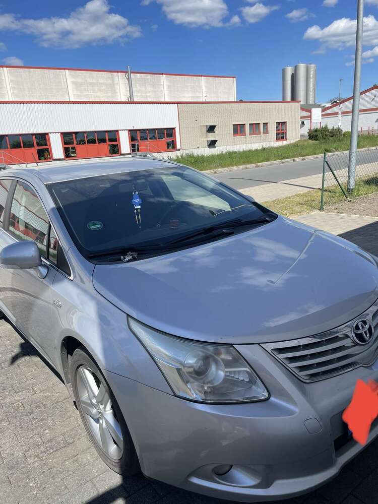 Avensis