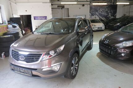 Kia Sportage 170.000 km 8.400 &euro; Schlangenbad 65388