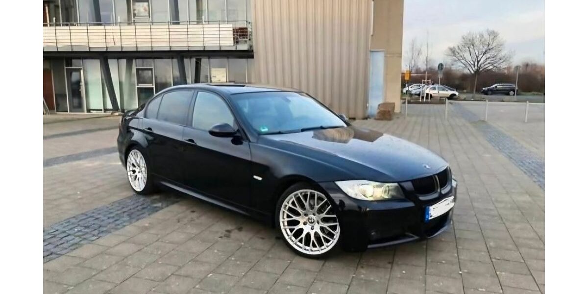 BMW 325 195.000 km 9.300 &euro; Brakel 33034
