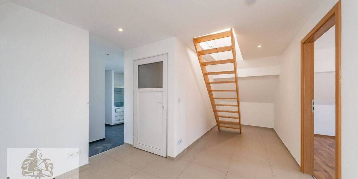 Etagenwohnung Massenbachhausen - 3 Zimmer, 96 m&sup2;, 850&euro; | Angebot:26841958