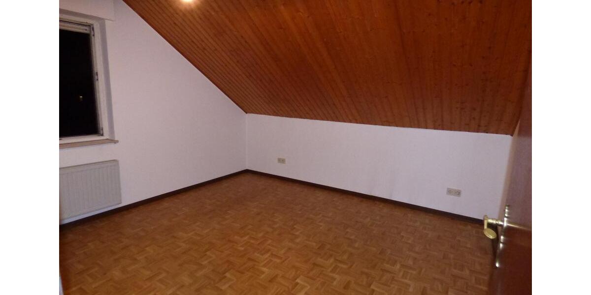Dachgeschoßwohnung Dinklage - 3 Zimmer, 65 m&sup2;, 460&euro; | Angebot:25333436