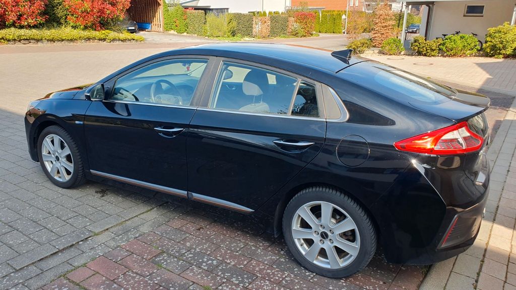 Hyundai IONIQ 191.000 km 8.000 &euro; Melle 49326