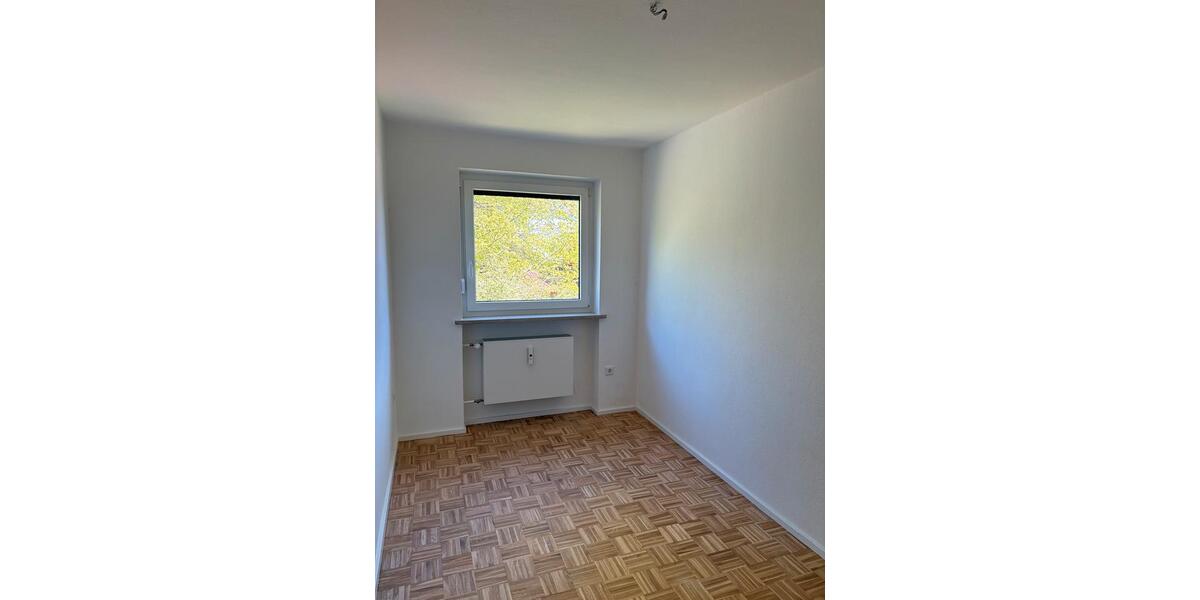Etagenwohnung Coburg - 3 Zimmer, 80 m&sup2;, 195.000&euro; | Angebot:26680153