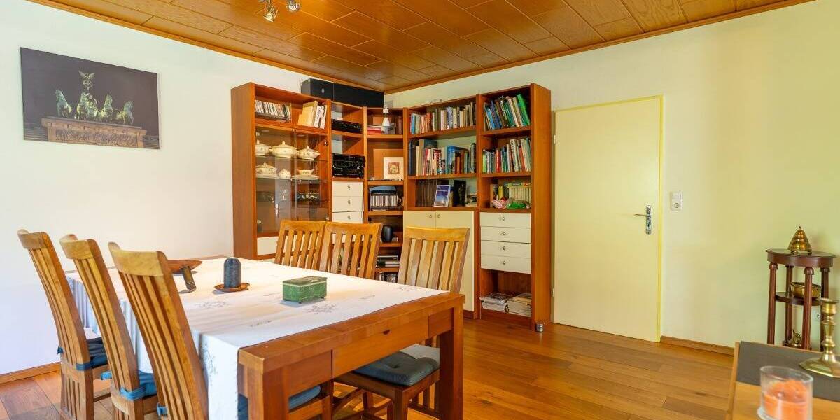 Einfamilienhaus Blomberg - 1 Zimmer, 240 m&sup2;, 549.000&euro; | Angebot:26673557