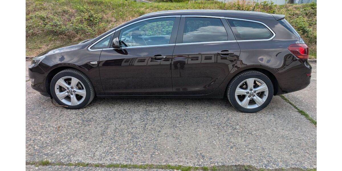 Opel Astra 99.400 km 5.699 &euro; Datteln 45711