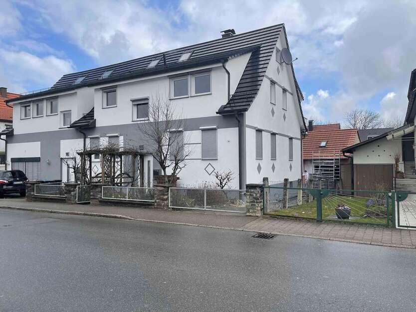 Wohnung zum Mieten in Riederich 1.200 € 107 m²