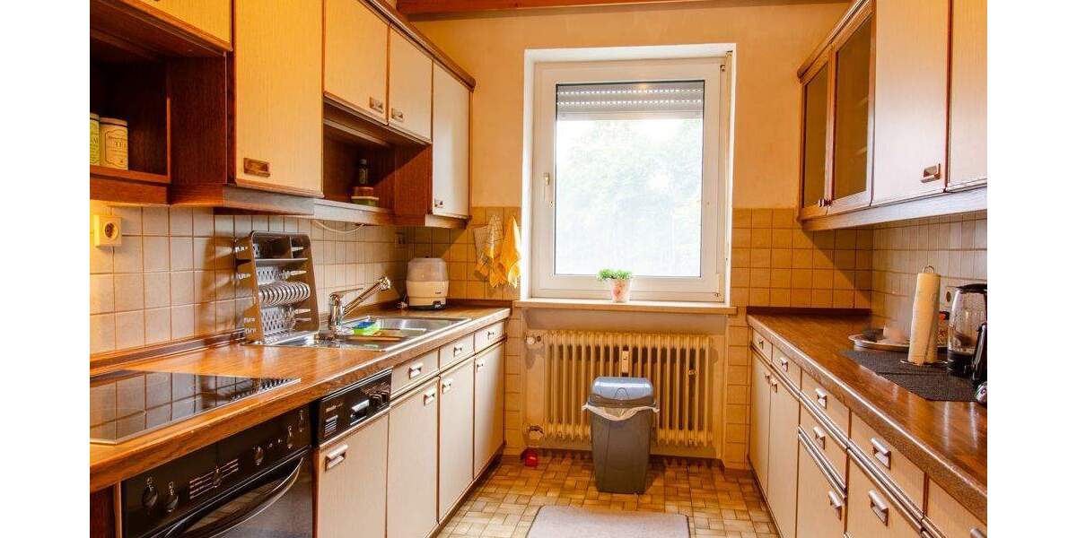 Gepflegte 3-Zimmer-Wohnung mit Potenzial in Sulzbach-Rosenberg - Nähe Krankenhaus +verfügbar+ 3 zimmer