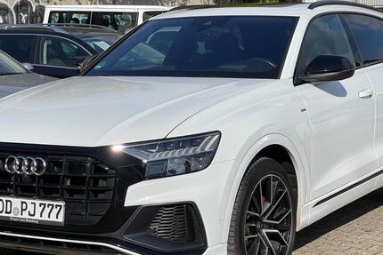 Audi Q8 109.000 km 57.900 € Hamburg 20097