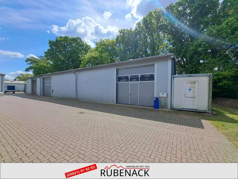 Halle in Nienburg 800 € 120 m²