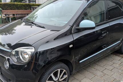 Renault Twingo 23.343 km 9.599 &euro; Stuttgart 70378