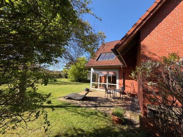 Einfamilienhaus Neustadt - 8 Zimmer, 274 m&sup2;, 699.000&euro; | Angebot:26414507