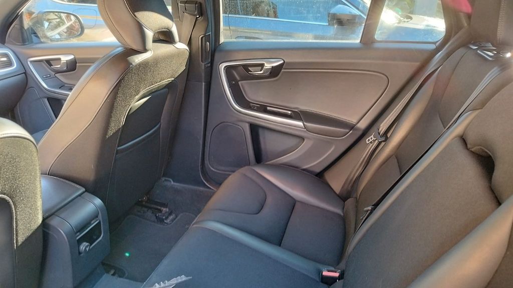 Volvo V60 220.000 km 10.999 &euro; Lenggries 83661