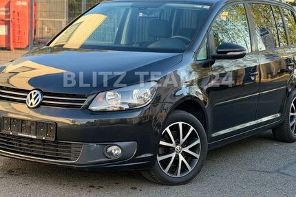 VW Touran 134.217 km 9.499 &euro; Dietzenbach 63128