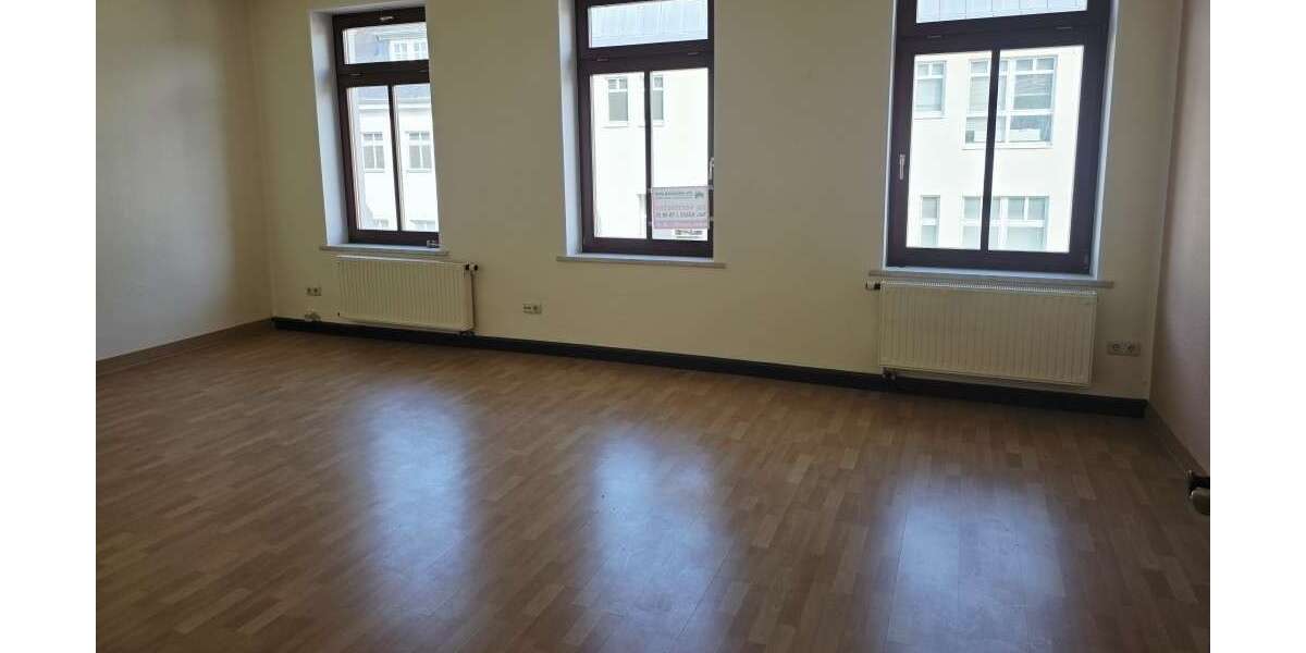 Etagenwohnung Döbeln - 3 Zimmer, 82 m&sup2;, 399&euro; | Angebot:27701439