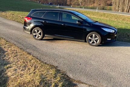 Ford Focus 211.408 km 5.499 &euro; Scheinfeld 91443