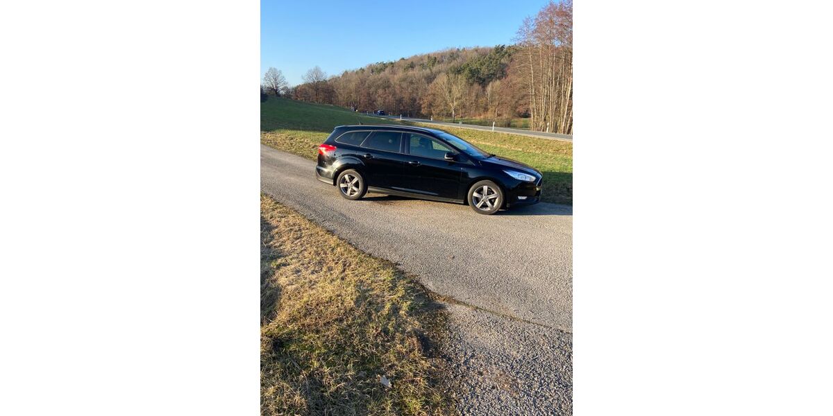 Ford Focus 211.408 km 5.499 &euro; Scheinfeld 91443