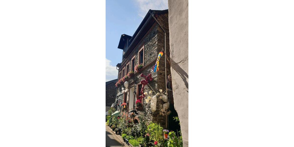 Einfamilienhaus Bernkastel-Kues Kues - 8 Zimmer, 250 m&sup2;, 235.000&euro; | Angebot:26879196