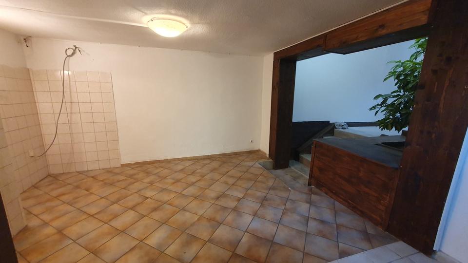 Doppelhaushälfte Stockach - 3 Zimmer, 110 m&sup2;, 185.000&euro; | Angebot:25805338