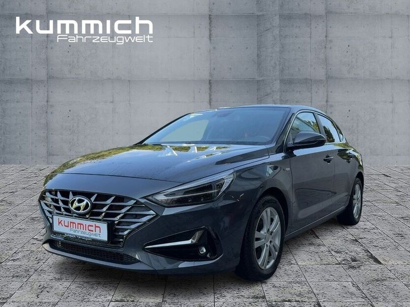 i30