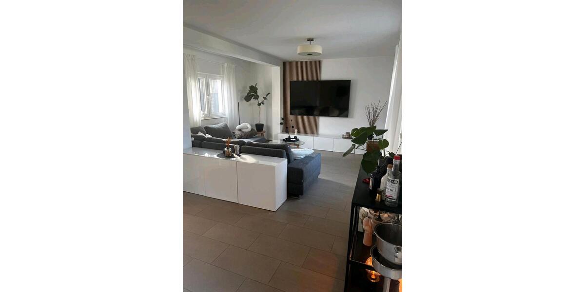 Einfamilienhaus Babenhausen - 4 Zimmer, 20 m&sup2;, 1.500&euro; | Angebot:24688578