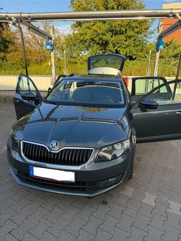 Skoda Octavia 132.000 km 12.999 € Lienen 49536