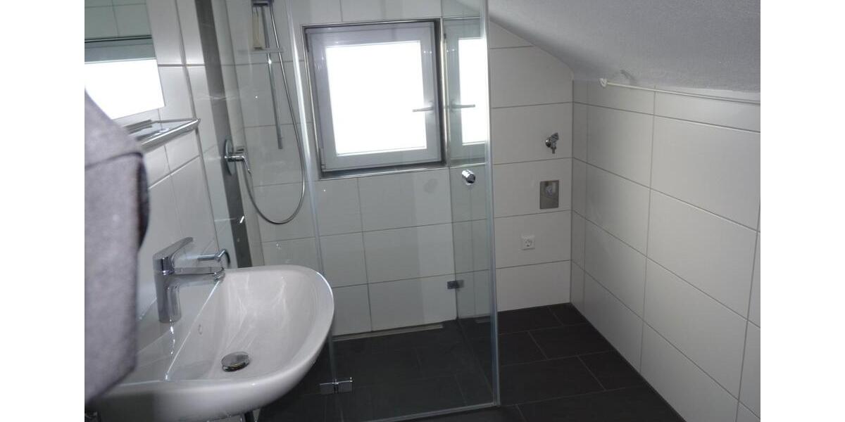 Etagenwohnung Neukirch - 3.5 Zimmer, 80 m&sup2;, 860&euro; | Angebot:26364882