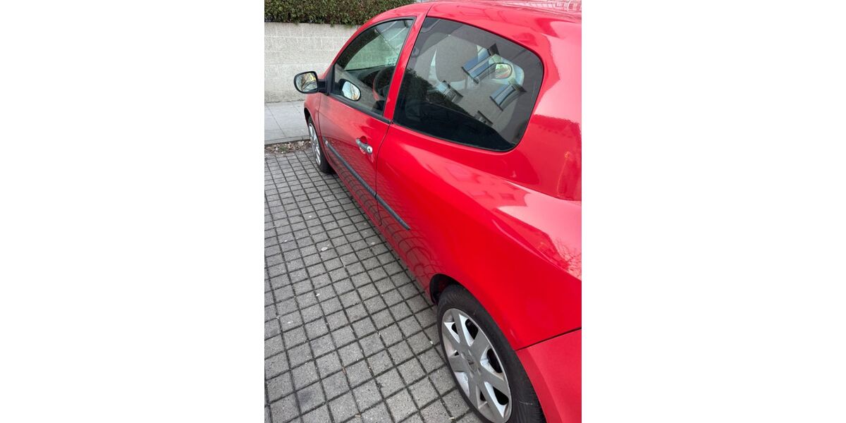 Renault Clio 95.000 km 2.990 &euro; Wunstorf 31515