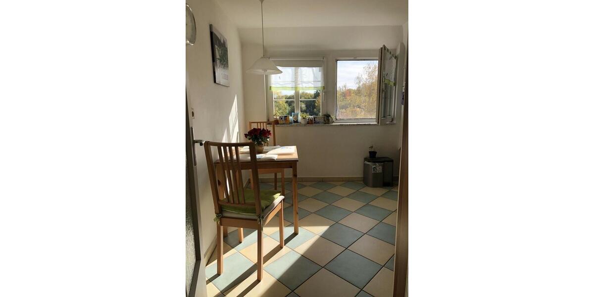 Dachgeschoßwohnung Zwickau - 3.5 Zimmer, 80 m&sup2;, 580&euro; | Angebot:26405221