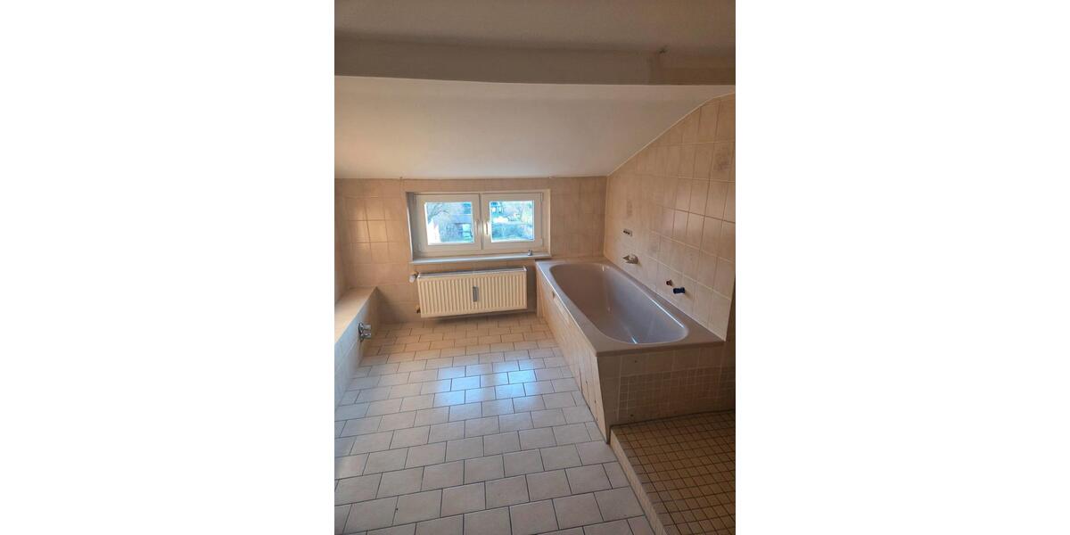 Etagenwohnung Rotenburg an der Fulda - 5 Zimmer, 110 m&sup2;, 1.080&euro; | Angebot:26381193